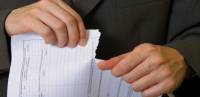 fin contrat adsl contrat en train d'�tre d�chir�