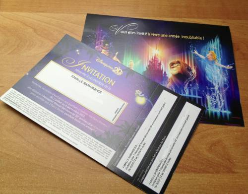 carton d'invitation pour retirer un passeport annuel gratuit disneyland paris