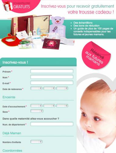 trousse cadeau maman bébé avec échantillons gratuits