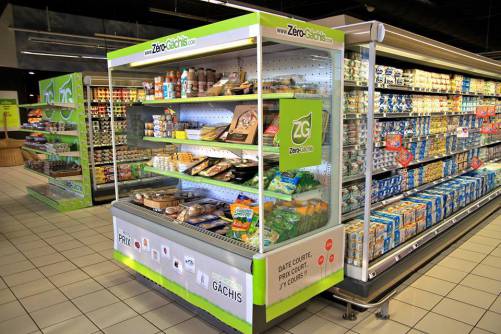 stand zéro-gâchis en supermarché pour économiser et lutter contre le gaspillage alimentaire en supermarché